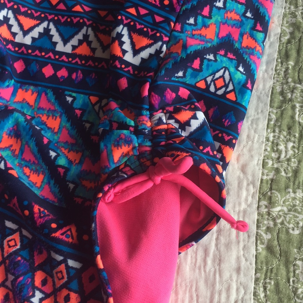 Bright colored bathing suit - Picture 5 of 6
